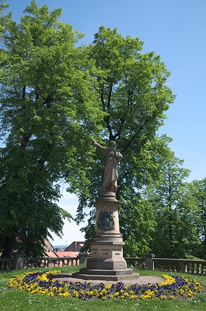 175.jpg