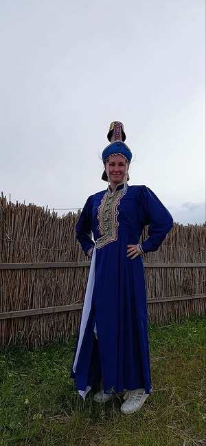 100.jpg