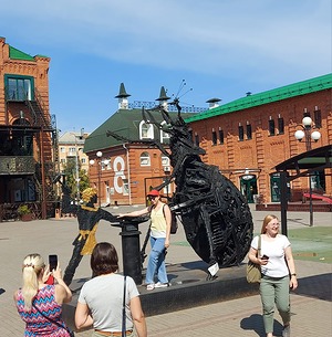 050.jpg