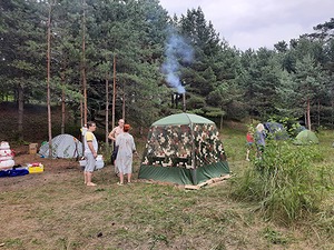 051.jpg