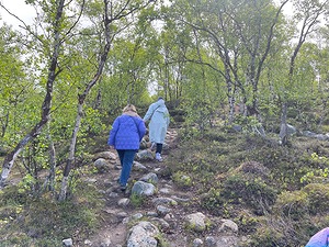 061.jpg
