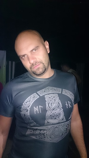 327.jpg