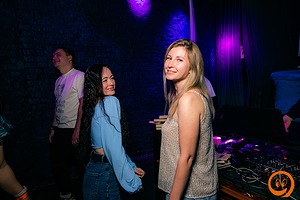 061.jpg