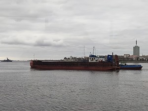 127.jpg