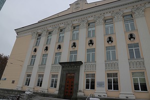 064.jpg