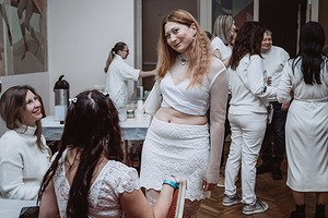 011.jpg