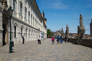 166.jpg