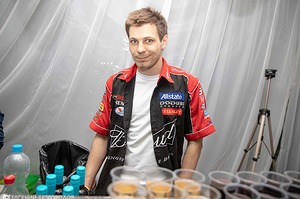 103.jpg
