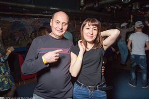 042.jpg